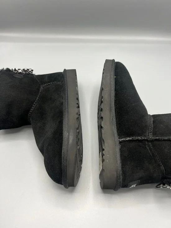 UGG MINI BAILEY BOW  BLACK SUEDE ANKLE WOMEN'S BOOTS SIZE US 8UK 6NEW without bx - Picture 3 of 7